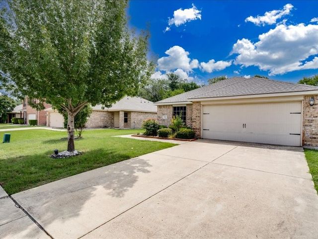 3016 Graystone Court, Seagoville, TX 75159