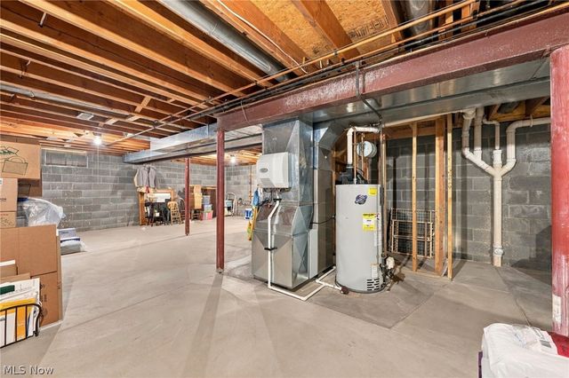 10262 Wildflower Way, Broadview Heights, OH 44147