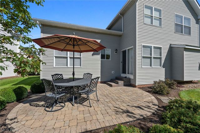 10262 Wildflower Way, Broadview Heights, OH 44147