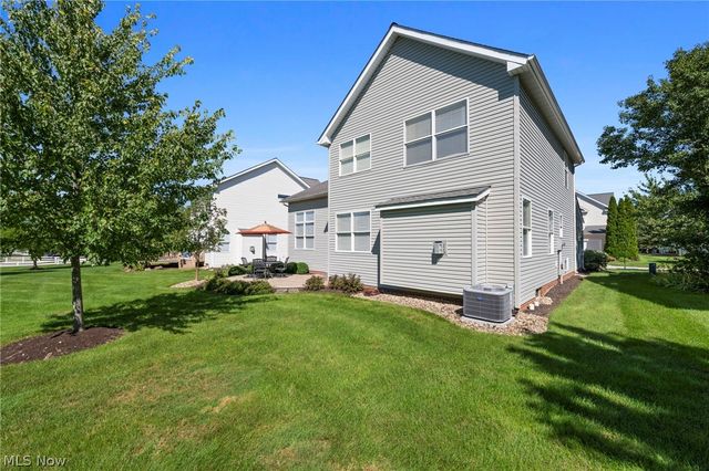 10262 Wildflower Way, Broadview Heights, OH 44147