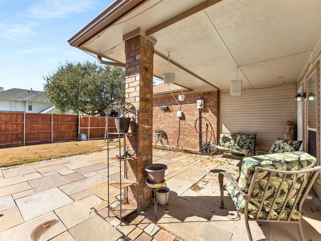 1112 Wild Cherry Drive, Carrollton, TX 75010