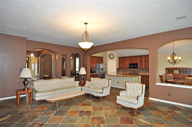 13607 Goldwater Ct, Houston, TX 77044