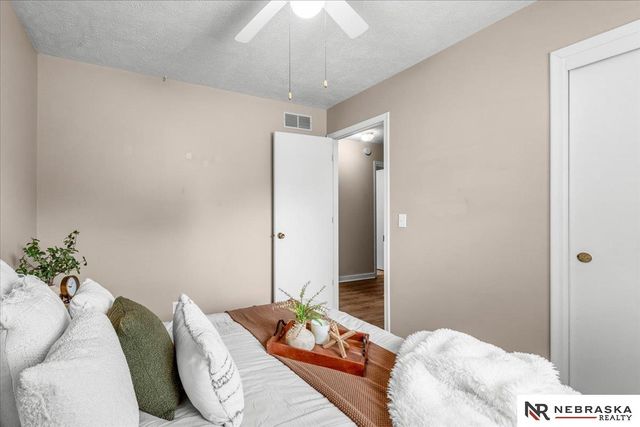 2527 N 131st Circle, Omaha, NE 68164