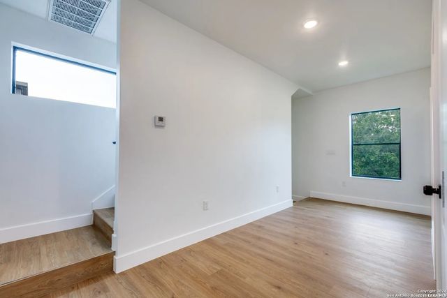 531 Essex St Unit 202, San Antonio, TX 78210