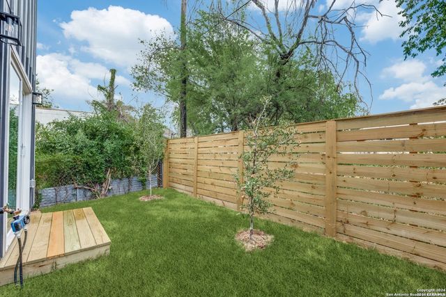 531 Essex St Unit 202, San Antonio, TX 78210