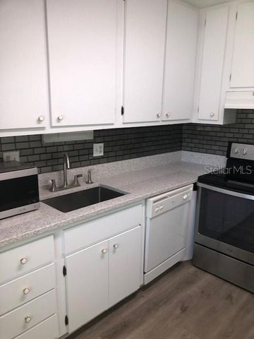 195 114TH AVENUE NE 195, St Petersburg, FL 33716