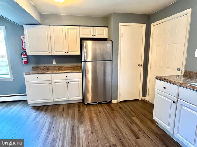 140 E FEDERAL ST, Burlington, NJ 08016