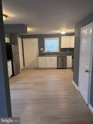 140 E FEDERAL ST, Burlington, NJ 08016