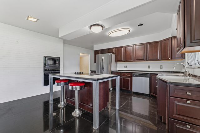 4356 Dublin Road, Columbus, OH 43221