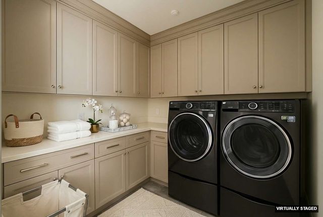 595 S 60th Street 402, West Des Moines, IA 50266