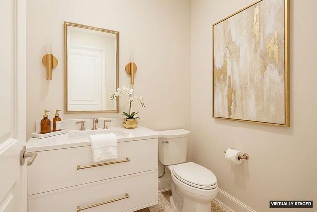 595 S 60th Street 402, West Des Moines, IA 50266