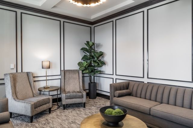 595 S 60th Street 402, West Des Moines, IA 50266