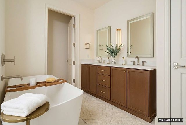 595 S 60th Street 402, West Des Moines, IA 50266