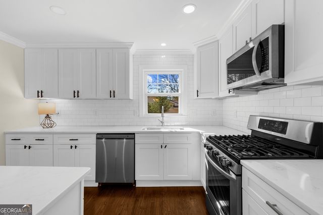 932 Sharon Circle SE, Smyrna, GA 30080