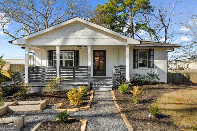 932 Sharon Circle SE, Smyrna, GA 30080