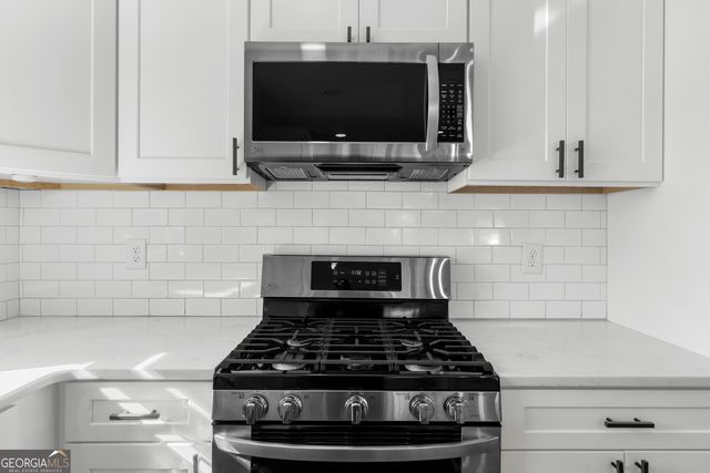 932 Sharon Circle SE, Smyrna, GA 30080