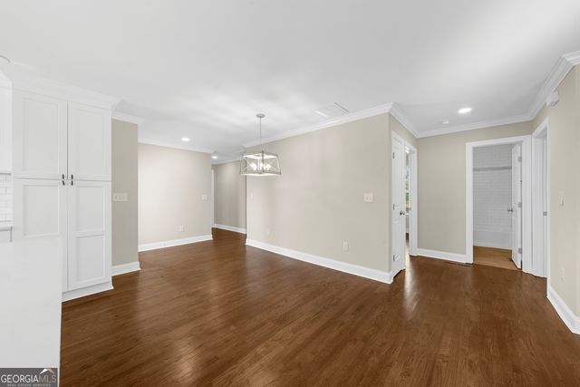 932 Sharon Circle SE, Smyrna, GA 30080