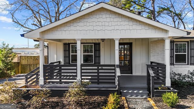 932 Sharon Circle SE, Smyrna, GA 30080