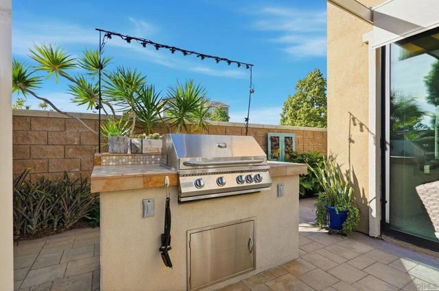 4825 Portola Ct, Carlsbad, CA 92010