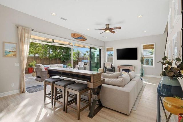 4825 Portola Ct, Carlsbad, CA 92010