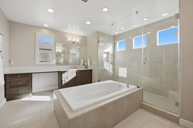 4825 Portola Ct, Carlsbad, CA 92010