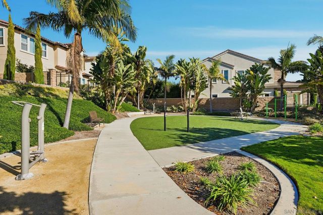 4825 Portola Ct, Carlsbad, CA 92010