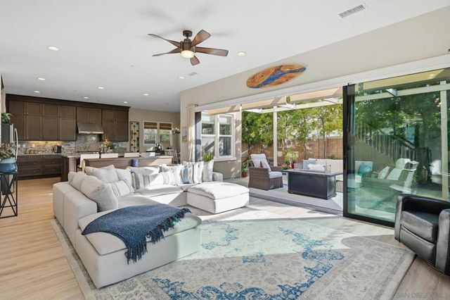 4825 Portola Ct, Carlsbad, CA 92010