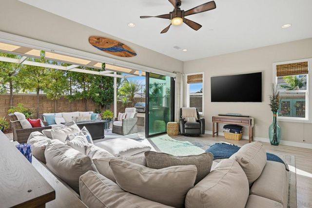 4825 Portola Ct, Carlsbad, CA 92010