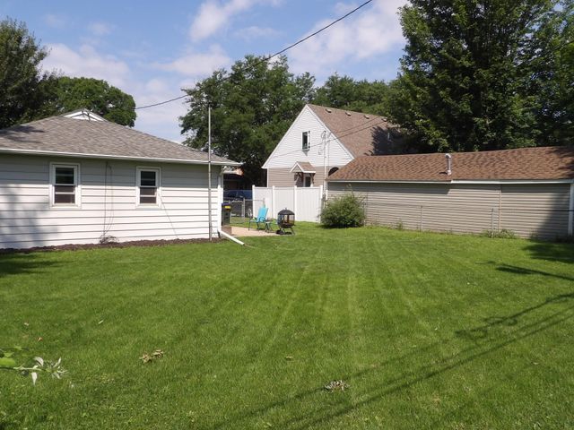 1016 13th Avenue NW, Rochester, MN 55901