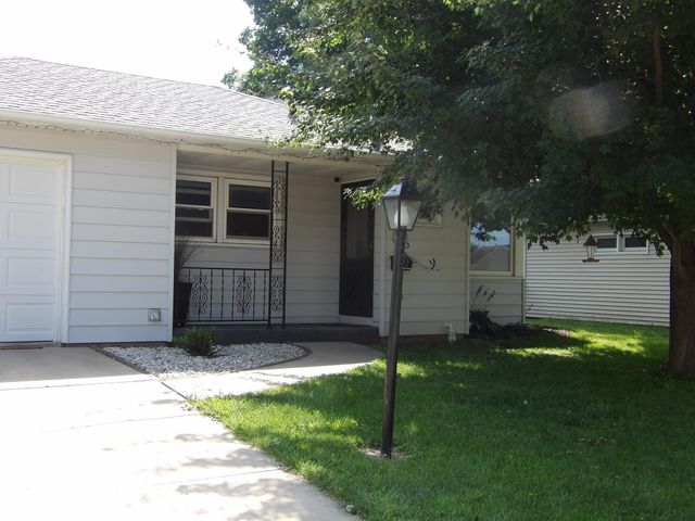 1016 13th Avenue NW, Rochester, MN 55901