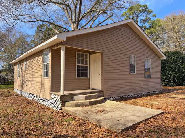 119 E 1st Ave., Petal, MS 39465