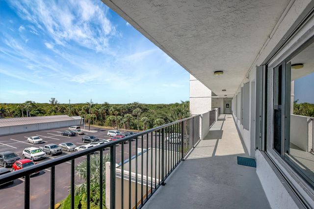 5163 N Highway A1a 418, Fort Pierce, FL 34949