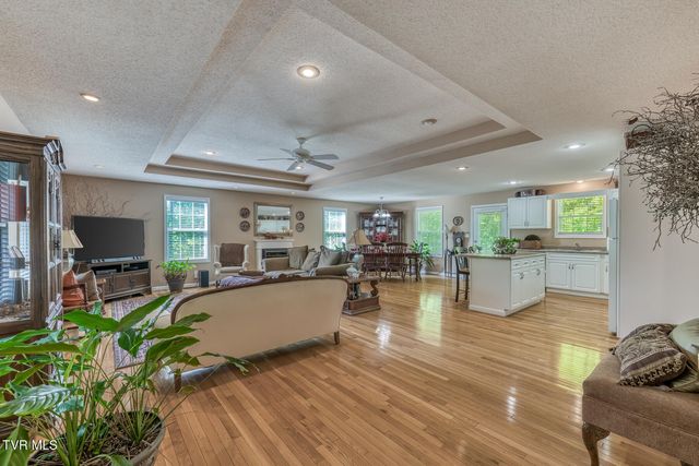 350 Poplar Ridge Road, Piney Flats, TN 37686