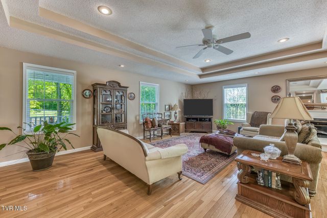 350 Poplar Ridge Road, Piney Flats, TN 37686