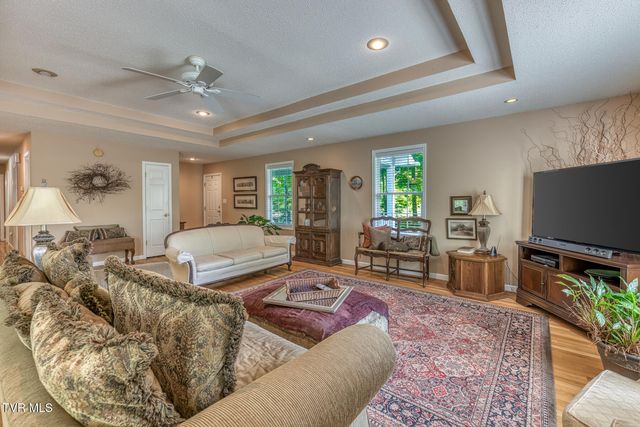 350 Poplar Ridge Road, Piney Flats, TN 37686