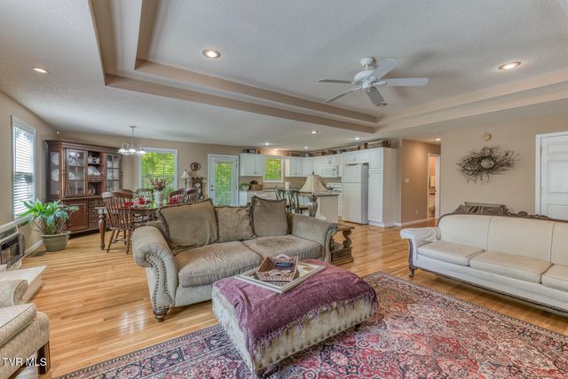 350 Poplar Ridge Road, Piney Flats, TN 37686