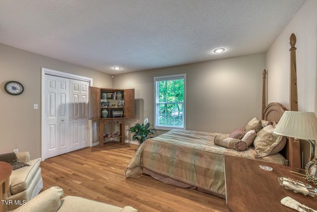350 Poplar Ridge Road, Piney Flats, TN 37686