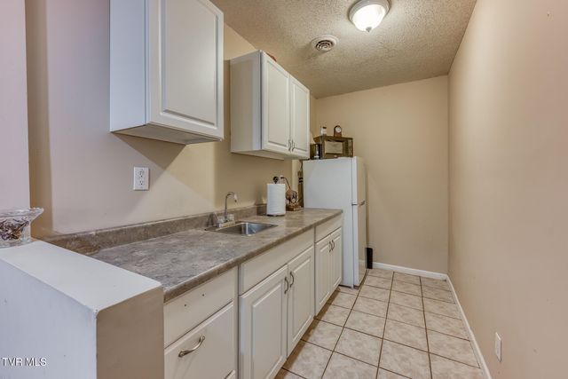 350 Poplar Ridge Road, Piney Flats, TN 37686