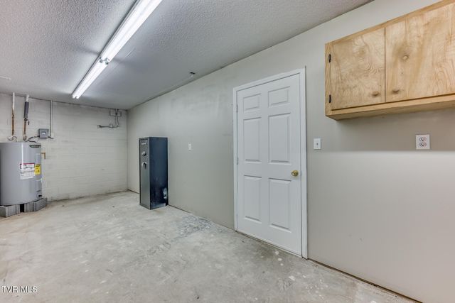 350 Poplar Ridge Road, Piney Flats, TN 37686