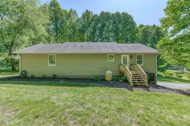 350 Poplar Ridge Road, Piney Flats, TN 37686