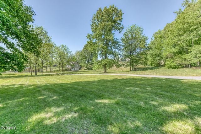 350 Poplar Ridge Road, Piney Flats, TN 37686