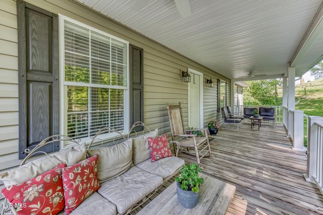 350 Poplar Ridge Road, Piney Flats, TN 37686