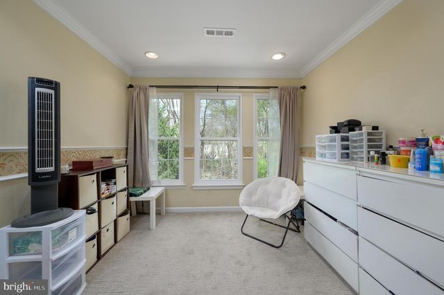 1 COLTS NECK DR, Sicklerville, NJ 08081