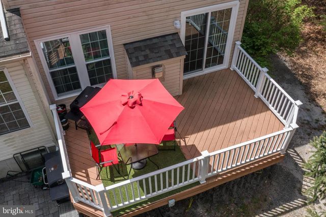 1 COLTS NECK DR, Sicklerville, NJ 08081