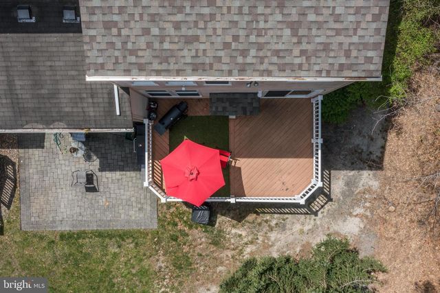 1 COLTS NECK DR, Sicklerville, NJ 08081