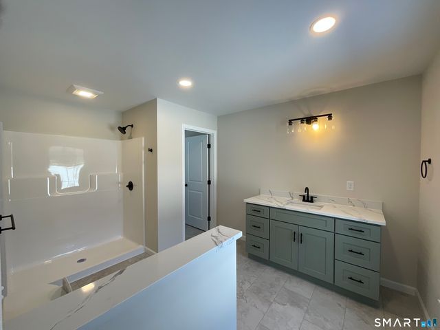 277 Moosup Pond Road, Plainfield, CT 06354