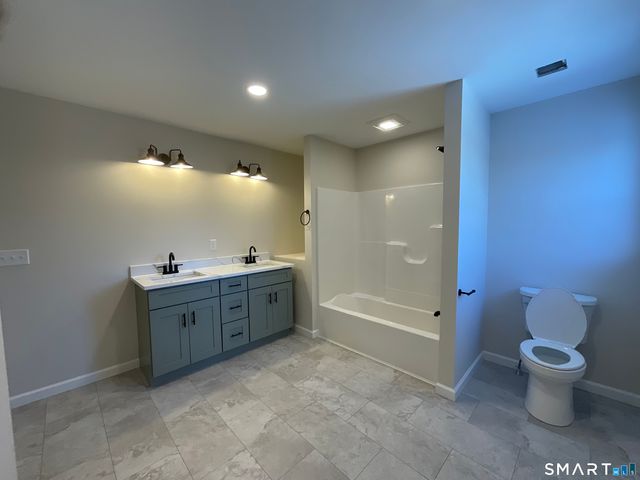 277 Moosup Pond Road, Plainfield, CT 06354