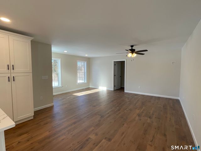 277 Moosup Pond Road, Plainfield, CT 06354