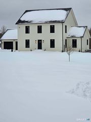 277 Moosup Pond Road, Plainfield, CT 06354