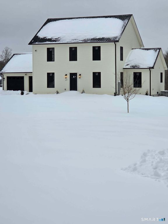 277 Moosup Pond Road, Plainfield, CT 06354